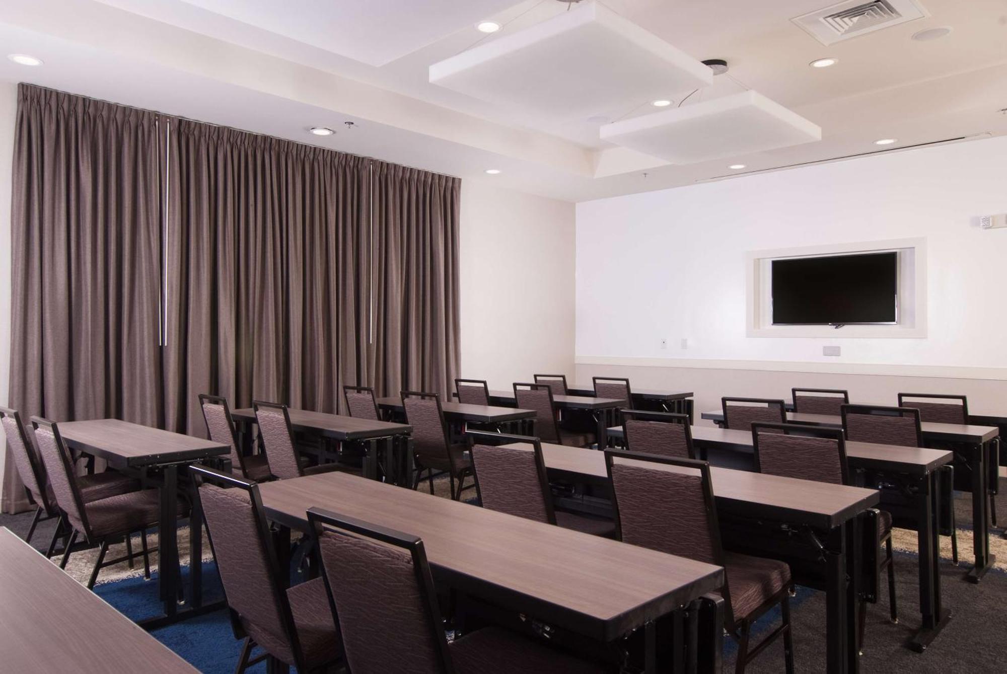 Hampton Inn & Suites By Hilton Augusta-Washington Rd Bagian luar foto