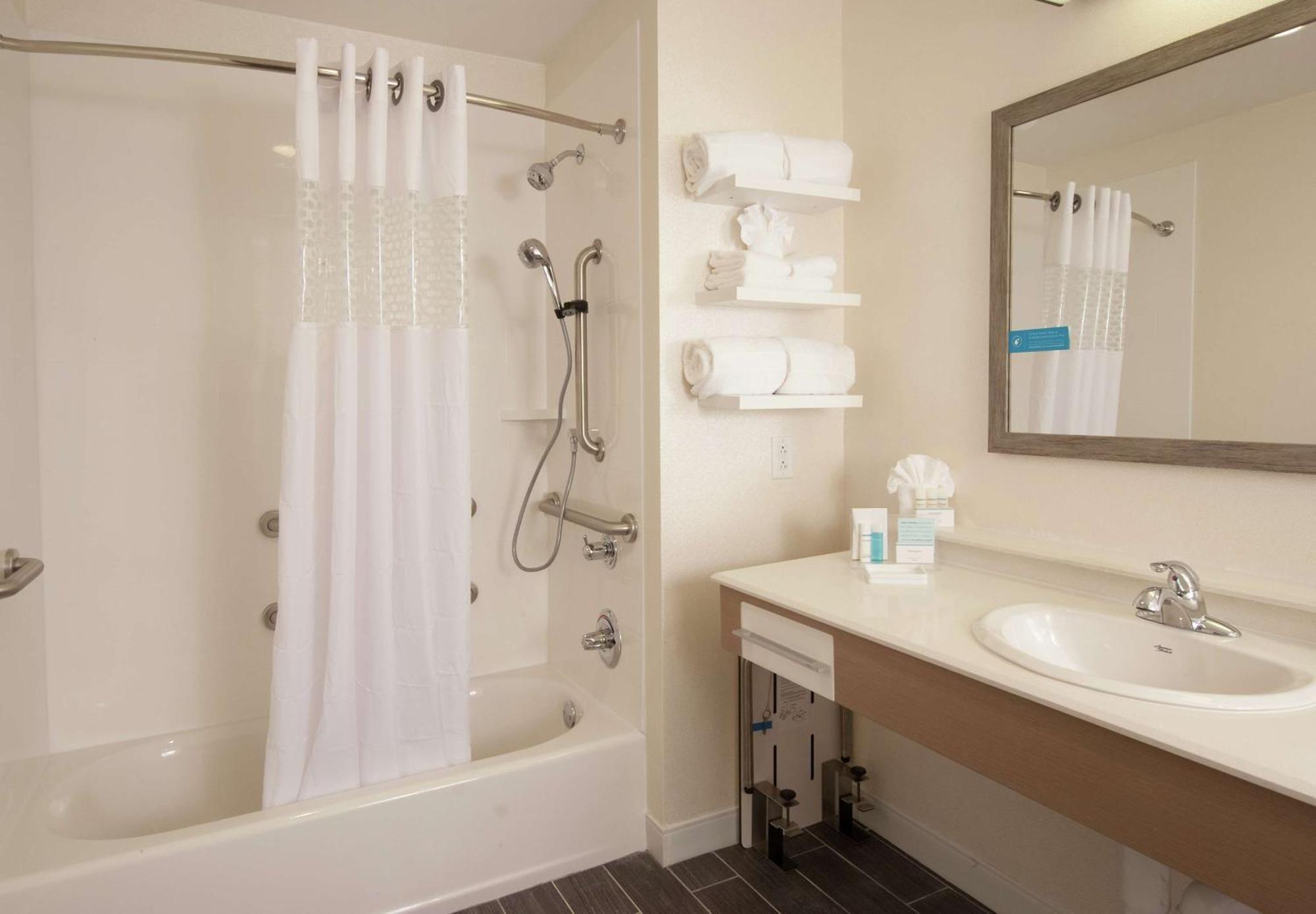 Hampton Inn & Suites By Hilton Augusta-Washington Rd Bagian luar foto
